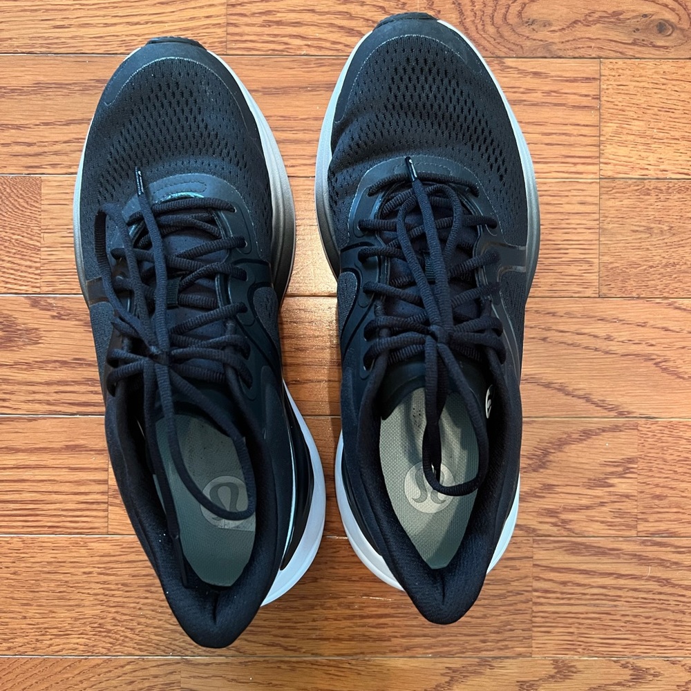 Lululemon Blissfeel size 8